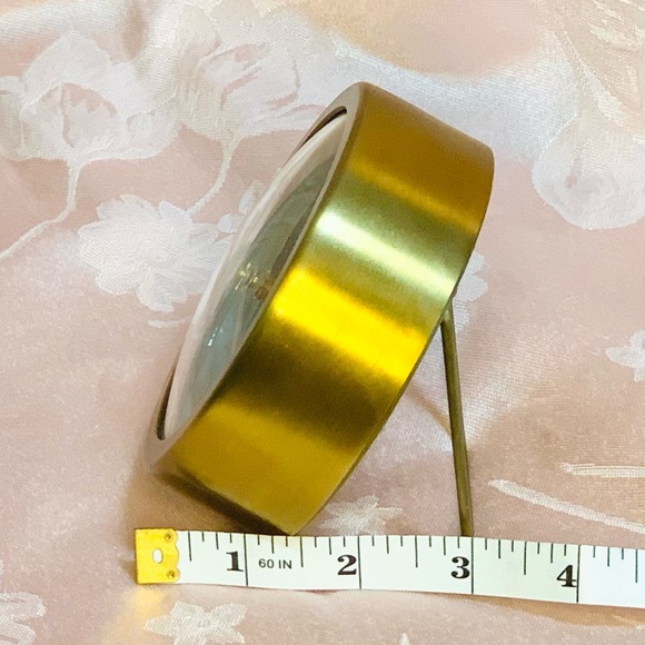 Modern Gold and Black Wall Clock with Minimalist Design - Picture 8 of 8